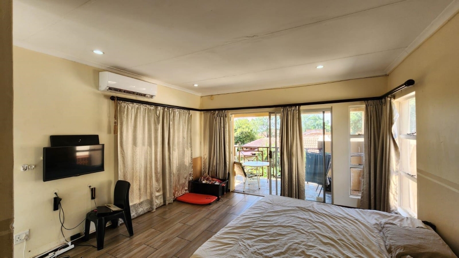 To Let 4 Bedroom Property for Rent in Cashan North West